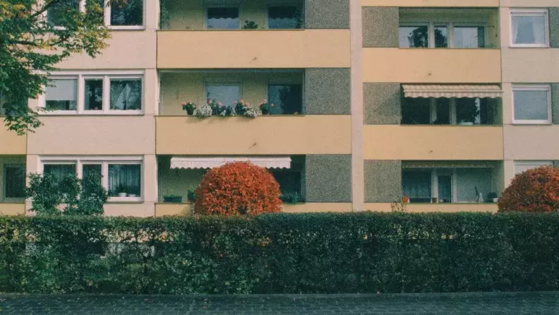 Rue et habitation en Suisse